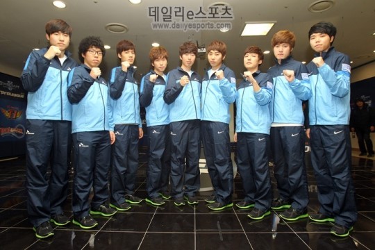 你现在只是在赌脸面（你现在只是把面子当赌注）