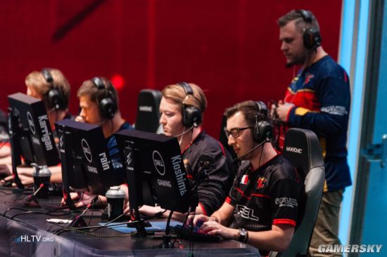 HLTV奖项：年度最佳突破选手 - Donk