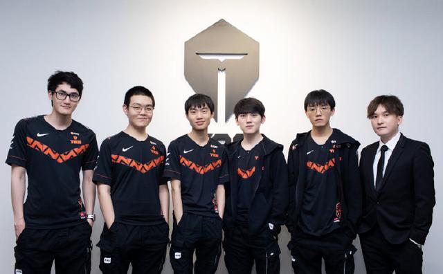 GOAT！Faker成为LOL赛事首位单一联赛登场1000场比赛的选手